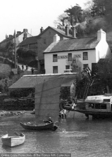 Photo of Noss Mayo, The Swan Inn c.1935