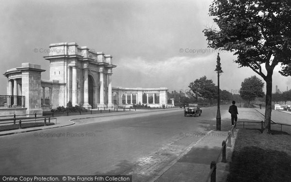 Photo of Nottingham, Arch Of Remembrance 1928