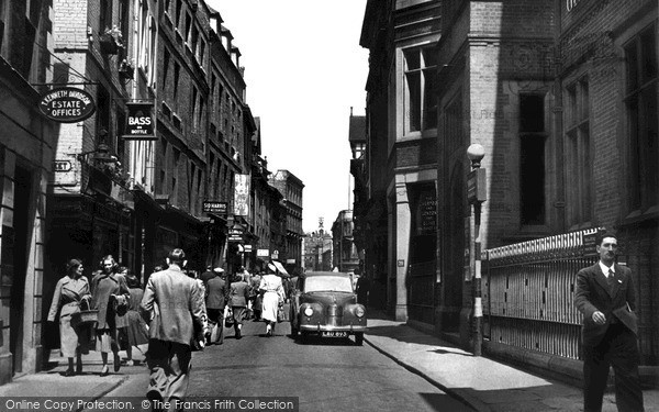 Photo of Nottingham, Bridlesmith Gate c.1950