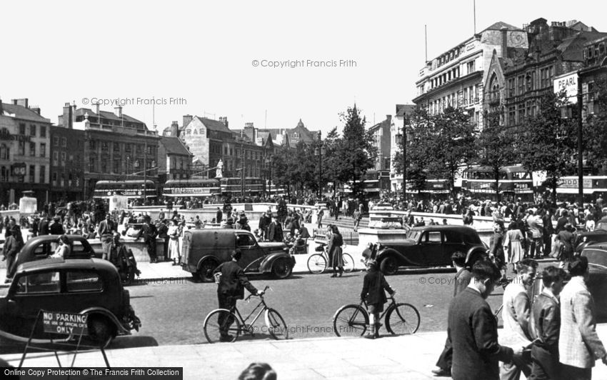 Nottingham, Old Market Square c1950