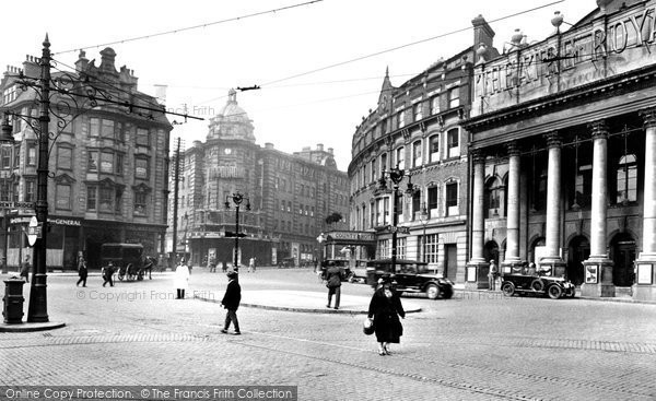 Photo of Nottingham, Theatre Square 1927