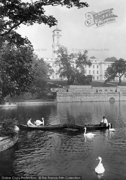 Photo of Nottingham, University, Boating 1928