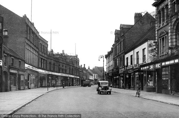 Photo of Nuneaton, Abbey Street c.1945