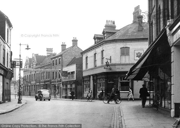Photo of Nuneaton, Church Street c.1945