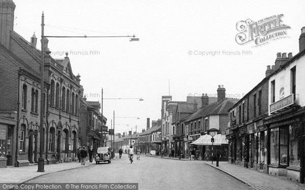 Photo of Nuneaton, Queen's Road c.1945