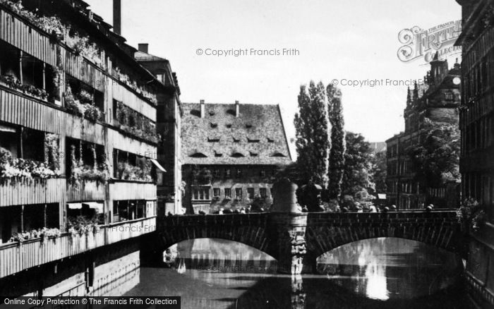 Photo of Nuremburg, Bridge And River c.1930