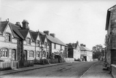 Village 1903, Nutfield
