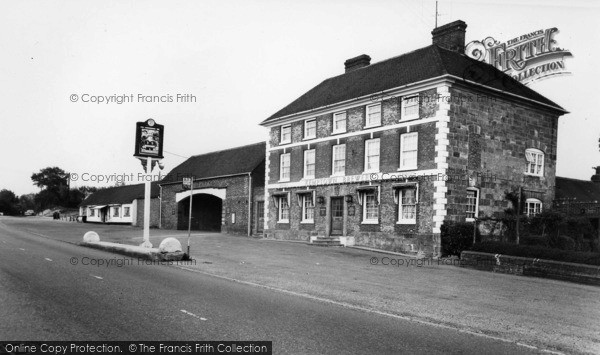 Photo of Nutley, Shelley Arms Hotel c.1960