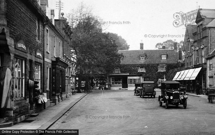 Photo of Oakham, Market Place 1927