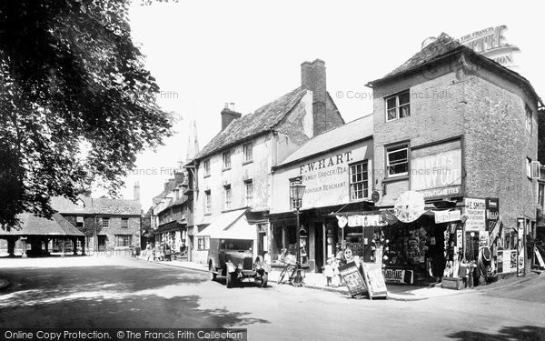 Photo of Oakham, Market Place 1932