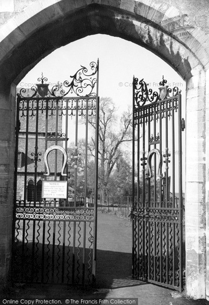 Photo of Oakham, The Castle Gateway c.1950