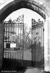 The Castle Gateway c.1950, Oakham