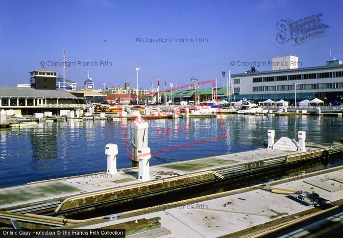 Photo of Oakland, Marina 2002