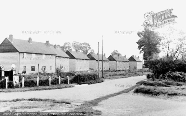 Photo of Oakley, the Village c1955