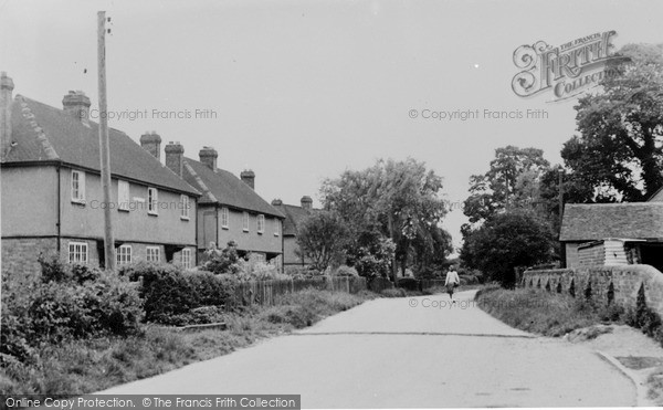 Photo of Oakley, The Village c.1955