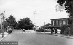 Bramley Road c.1955, Oakwood