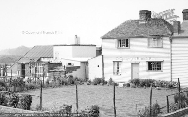 Photo of Oare, Shipwrights Arms, Hollow Shore c.1955