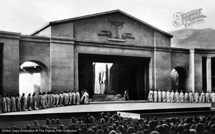 Photo of Oberammergau, Tableaux In The Passion Play 1934