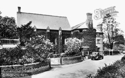 The Hautboy Hotel c.1938, Ockham