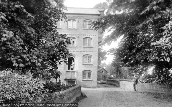 Photo of Ockham, The Mill 1915
