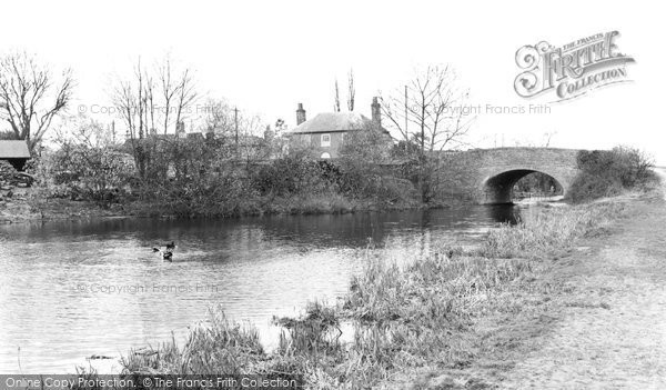 Photo of Odiham, Basingstoke Canal c.1965