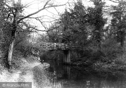 Pillars Bridge, On The Canal 1903, Odiham