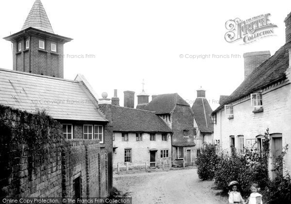 Photo of Odiham, The Bury 1910