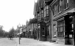 The Tuns Hotel And Post Office 1906, Odiham