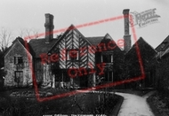 The Vicarage 1903, Odiham