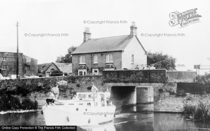Photo of Offord Cluny, On The Ouse c.1960
