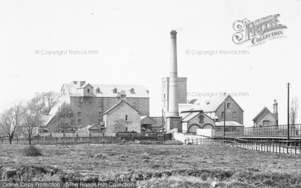 Photo of Offord Cluny, The Mill 1906