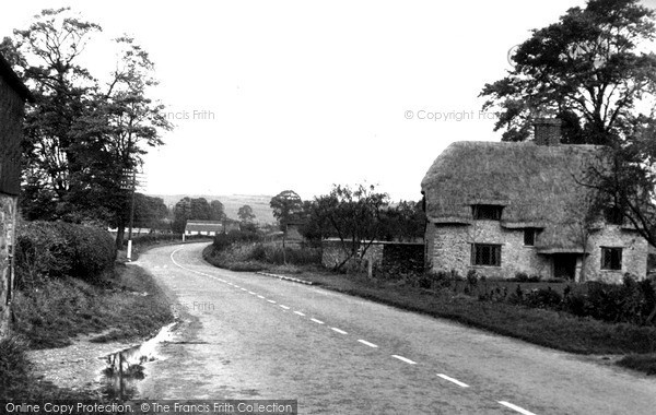 Photo of Ogbourne St George, Southend c.1955