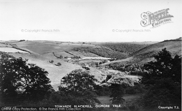 Photo of Ogmore Vale, Towards Blackmill c.1955
