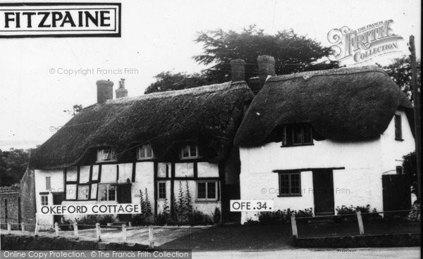 Photo of Okeford Fitzpaine, Okeford Cottages c.1960