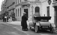 Motor Car, Fore Street 1912, Okehampton