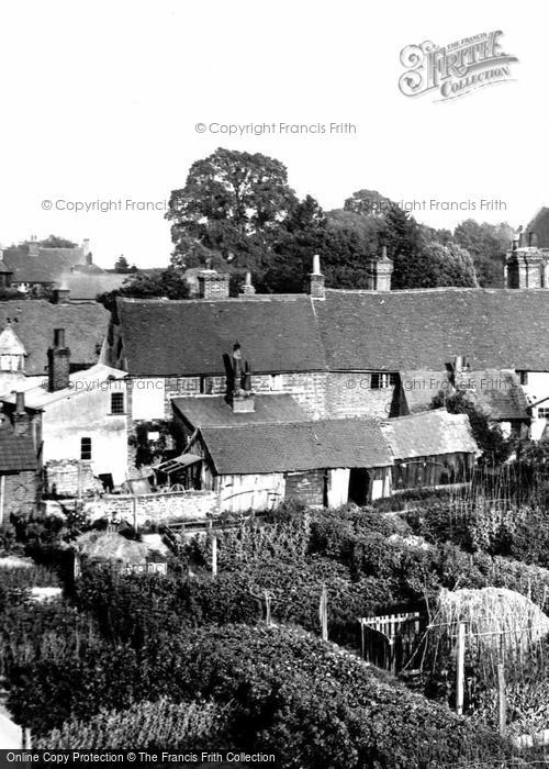 Photo of Old Basing, Cottage Gardens 1898
