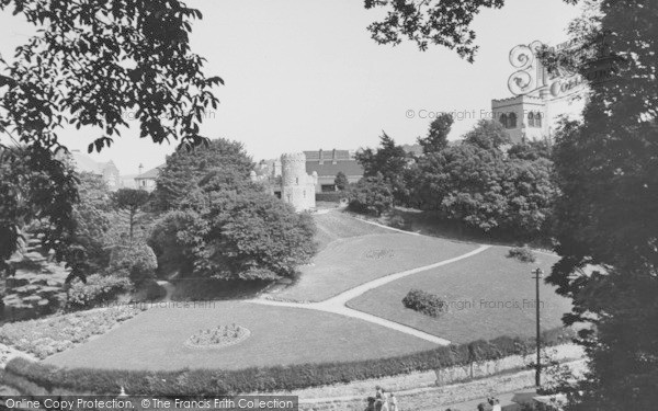 Photo of Old Colwyn, Beach Road And Gardens c.1955