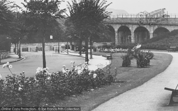 Photo of Old Colwyn, Cliff Road c.1930