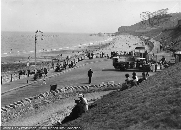 Photo of Old Colwyn, The Promenade 1933