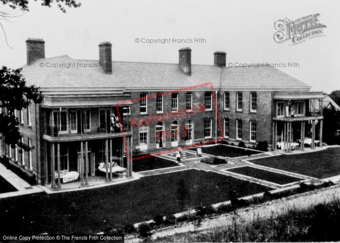 Photo of Old Colwyn, West Denbigh Hospital c.1930