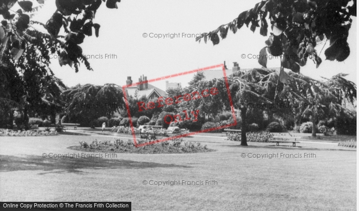Photo of Old Colwyn, Wynn Gardens c.1955