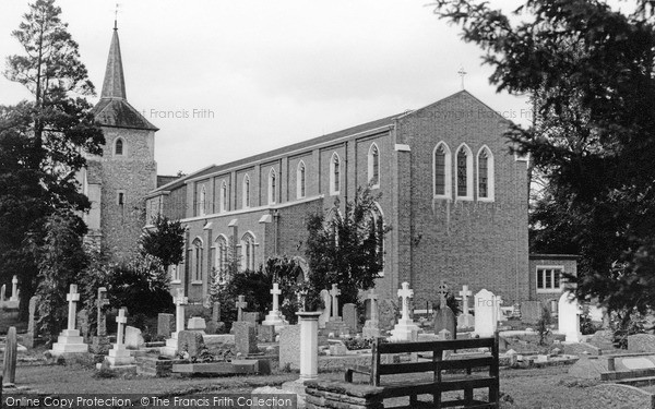 Photo of Old Coulsdon, St John's Church c.1960