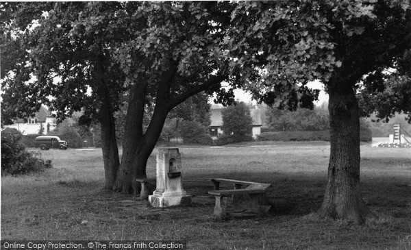 Photo of Old Coulsdon, The Common c.1955