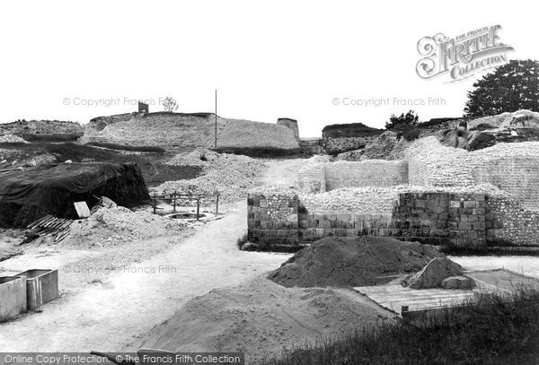 Photo of Old Sarum, Chapel Of St Nicholas And Castle Well 1913