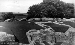 The Castle Ruins c.1965, Old Sarum