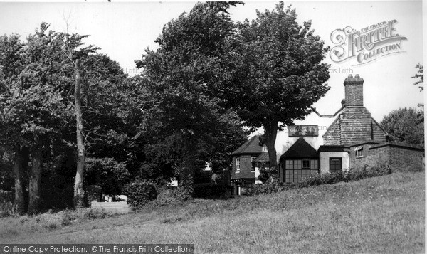 Photo of Old Sarum, The Old Castle Inn c.1965