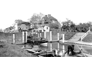 Lock c.1955, Old Windsor