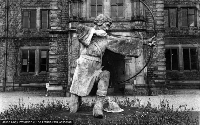 Photo of Ollerton, Robin Hood Statue c.1955