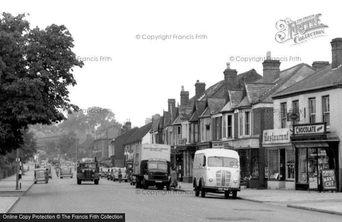 Photo of Olton, Traffic In Warwick Road 1952