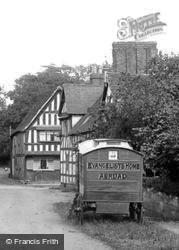Evangelist's Wagon In The Village 1899, Ombersley